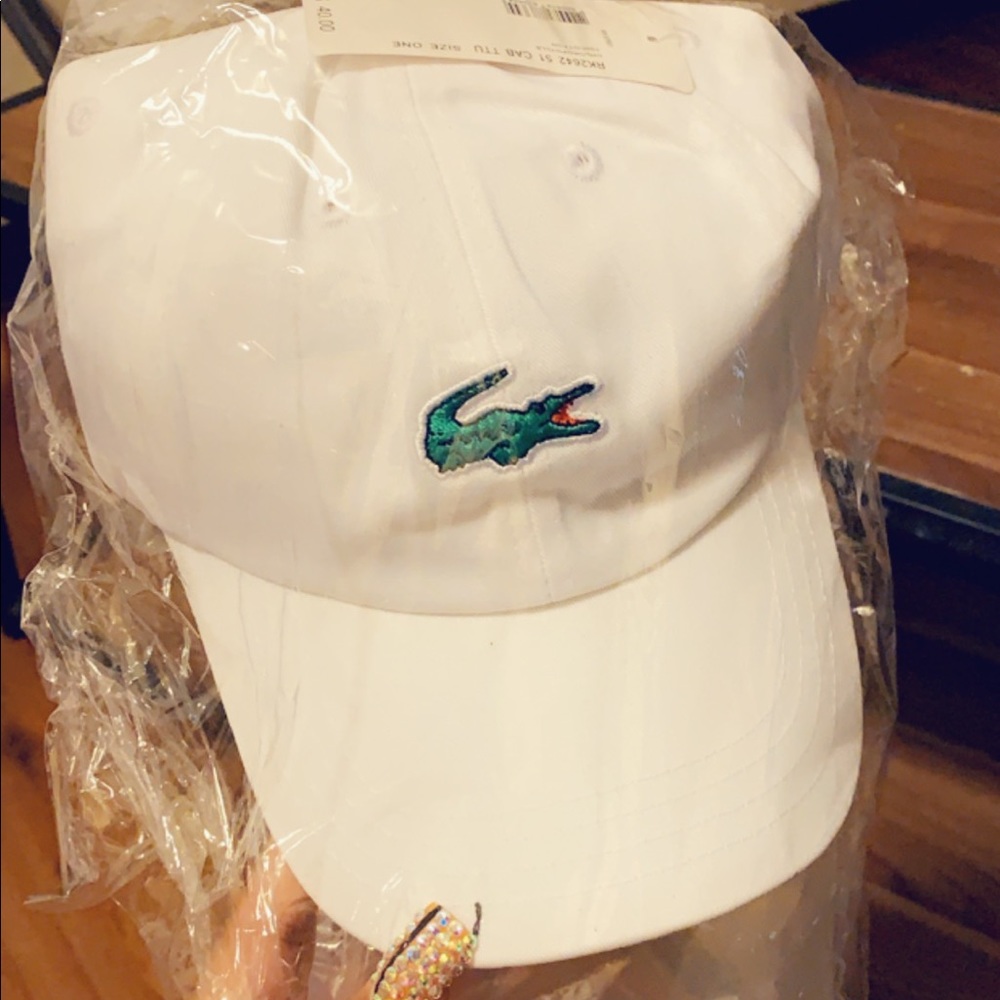 Lacoste hat